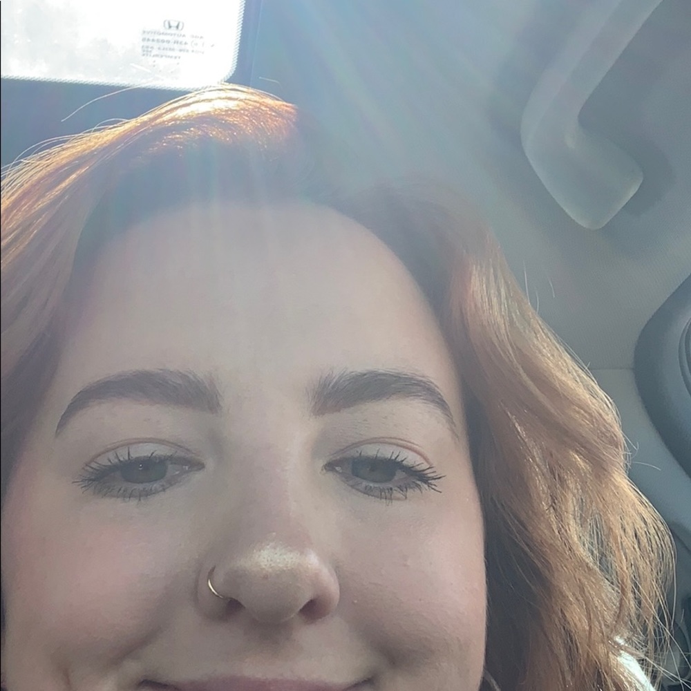 Meet your Posher, Emily